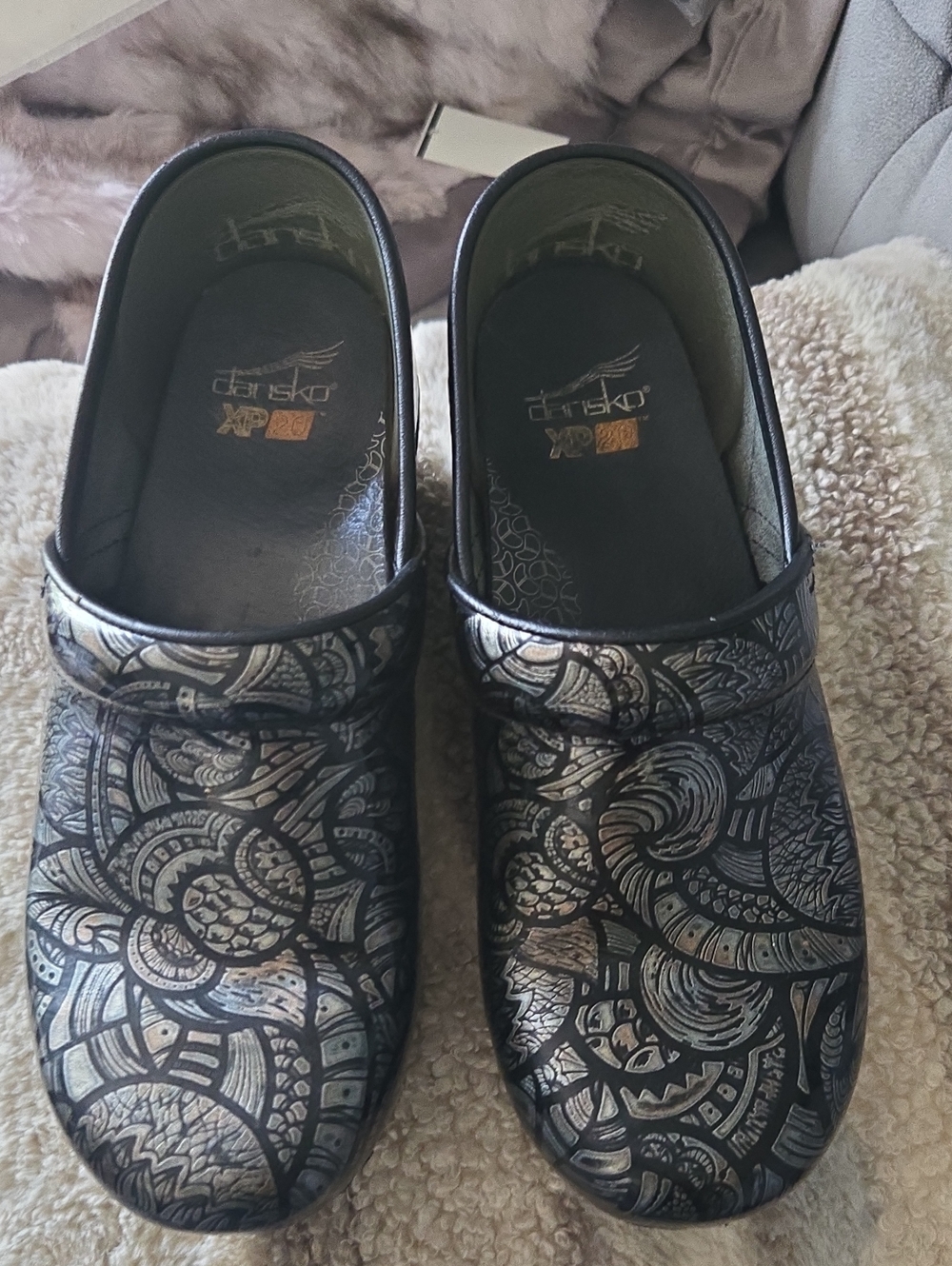 Dansko Black & Brown